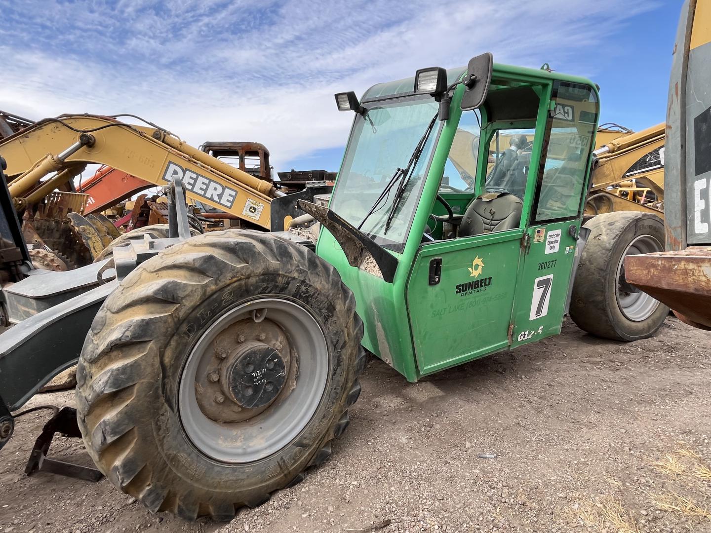 ./imagenes/INVOICE/2019/16984/MONTACARGAS  JLG G12-55A (1).JPG